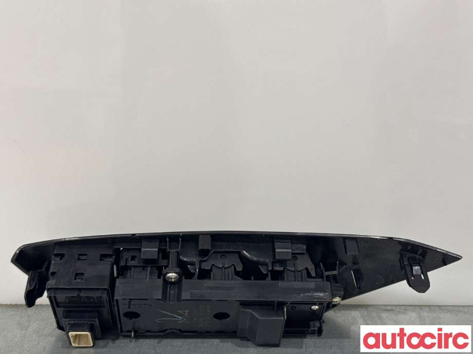 Bryter ruteheis til Toyota Yaris Cross (SUV) 2021-->> (TOYOTA|840400D020||84040-0D020)