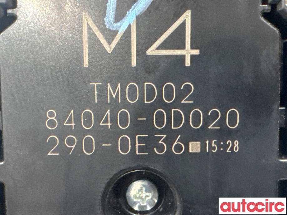 Bryter ruteheis til Toyota Yaris Cross (SUV) 2021-->> (TOYOTA|840400D020||84040-0D020)