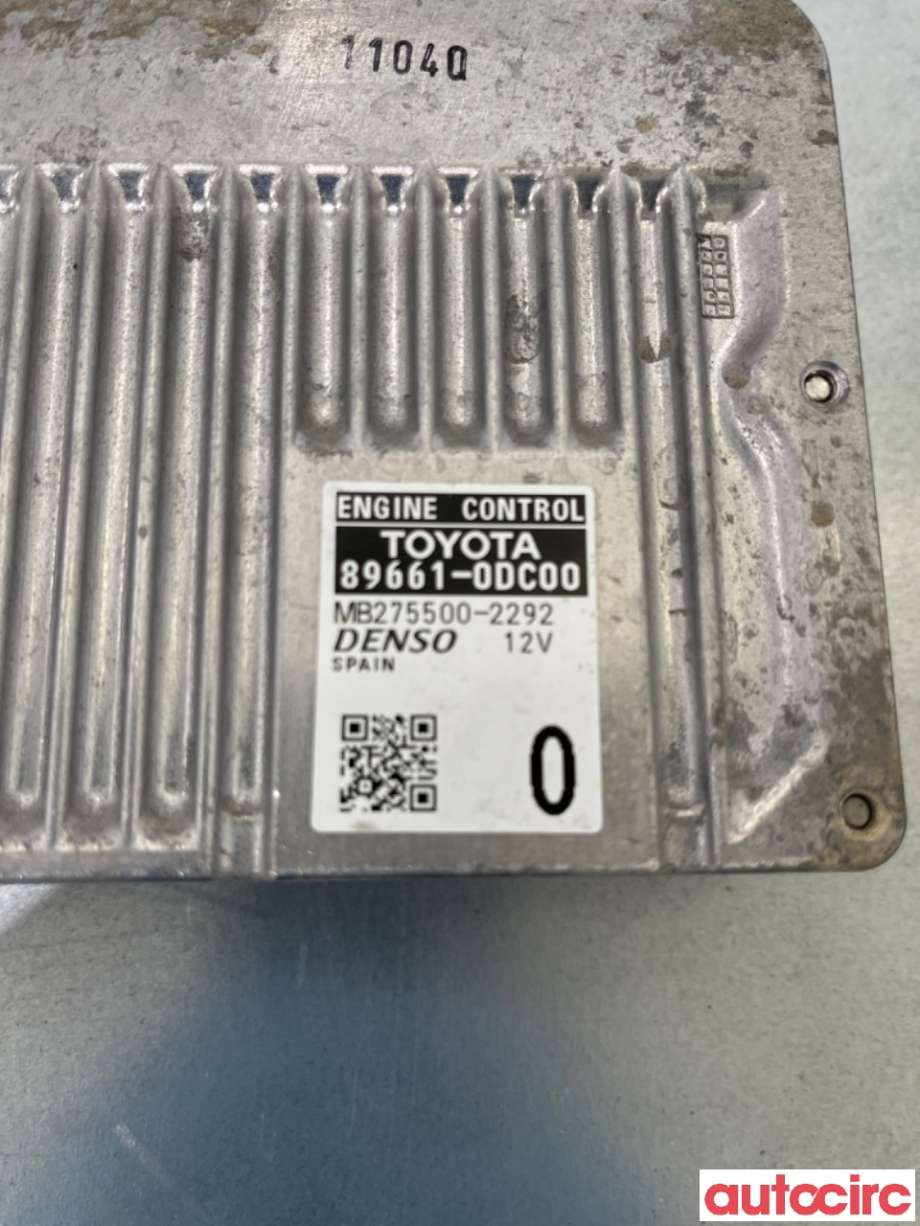 Styreenhet motor til Toyota Yaris 2012-2014 (Type III, Fase 1)  (TOYOTA|896610DC00|MB275500-2292|89661-0DC00)
