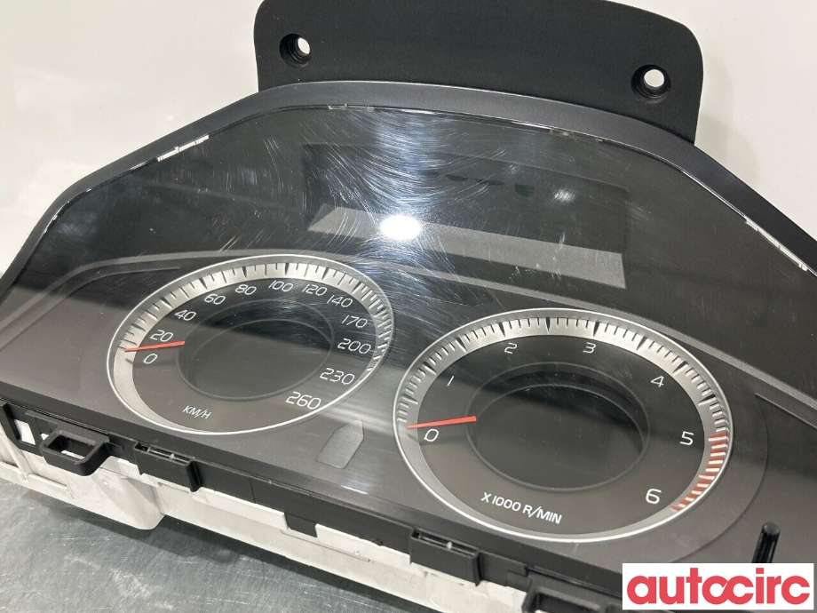 Instrumentpanel til Volvo XC70 2008-2013 (Type II, Fase 1)  (VOLVO|36002600)