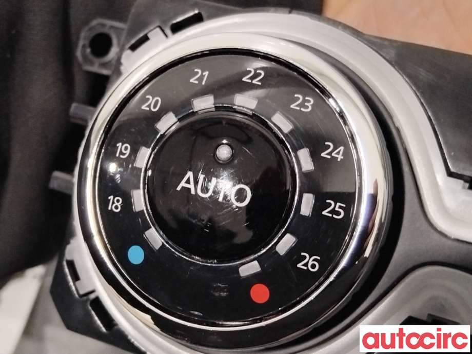 Varmeapparat betjening til Renault Zoe 2013-2019 (Fase 1)  (RENAULT|275107386R|E1067090C)