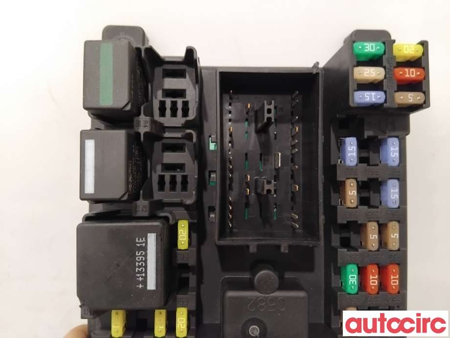 Sikringsboks til Land Rover Range Rover, Evoque 2011-2019 (Type I)  (LAND-ROVER|LR047452|EJ32-14F041-AC|LR077223)
