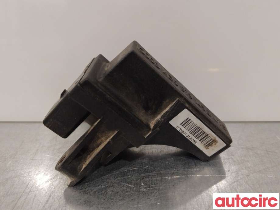 Antenne forsterker til Audi A8 2003-2010 (Type II)  (AUDI|8K0919145A|4B0919145B)