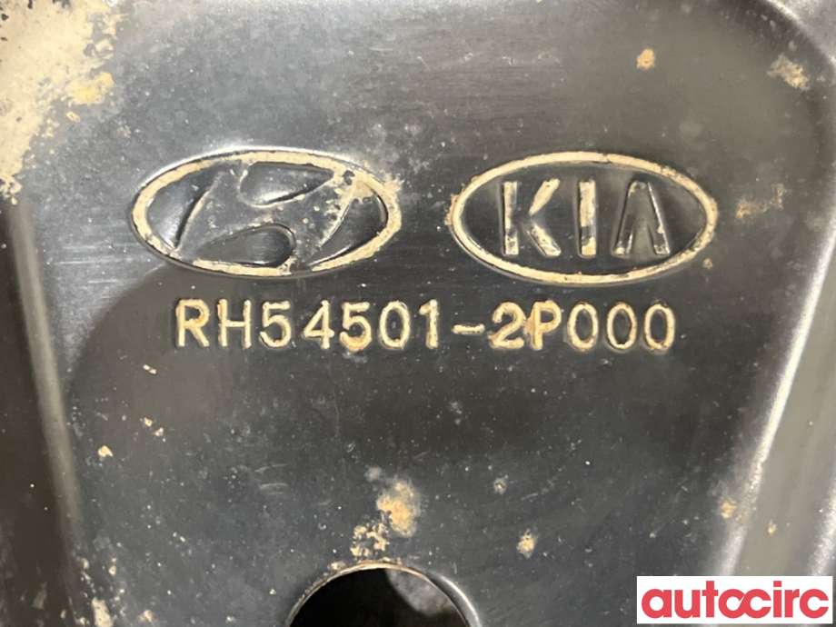 Bærebru høyre foran nedre til Kia Sorento 2011-2015 Type II (KIA|545012P000||54501-2P000)
