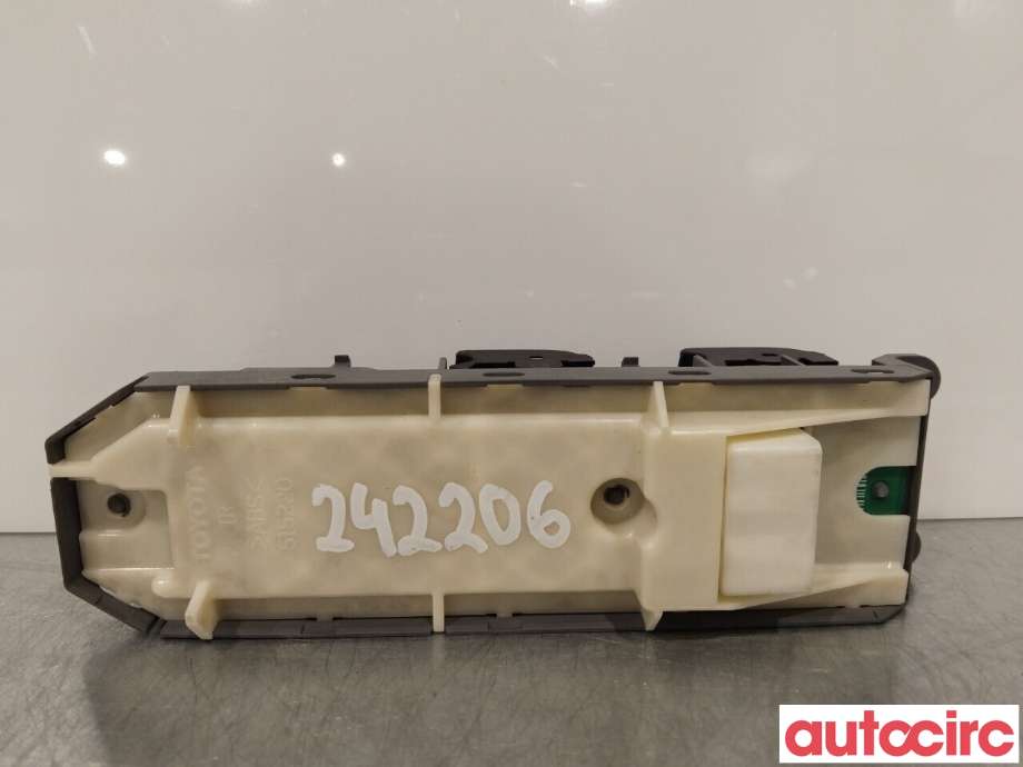 Bryter ruteheis til Toyota Auris 2013-2015 (Type II, Fase 1)  (TOYOTA|8404002120)