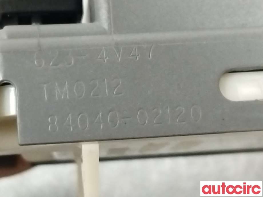 Bryter ruteheis til Toyota Auris 2013-2015 (Type II, Fase 1)  (TOYOTA|8404002120)