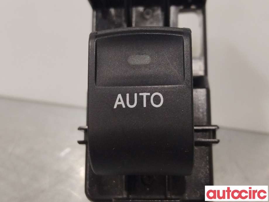 Bryter ruteheis til Toyota Auris 2013-2015 (Type II, Fase 1)  (TOYOTA|8481002140|)