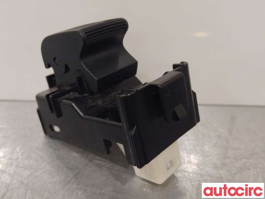 Bryter ruteheis til Toyota Auris 2013-2015 (Type II, Fase 1) (TOYOTA|8481002140|)