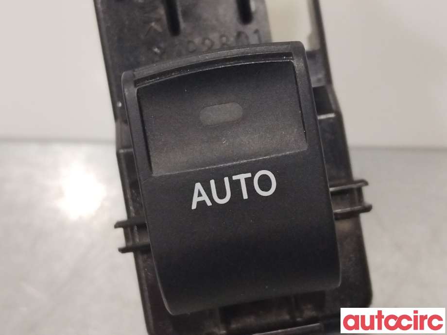 Bryter ruteheis til Toyota Auris 2013-2015 (Type II, Fase 1) (TOYOTA|8481002140|)