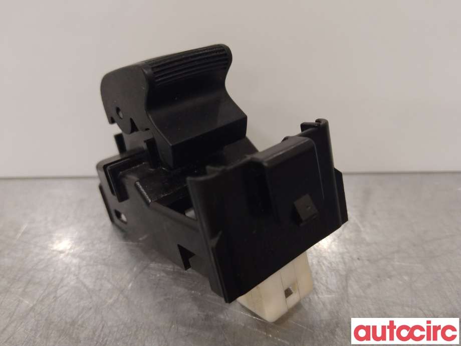 Bryter ruteheis til Toyota Auris 2013-2015 (Type II, Fase 1) (TOYOTA|8481002140|)