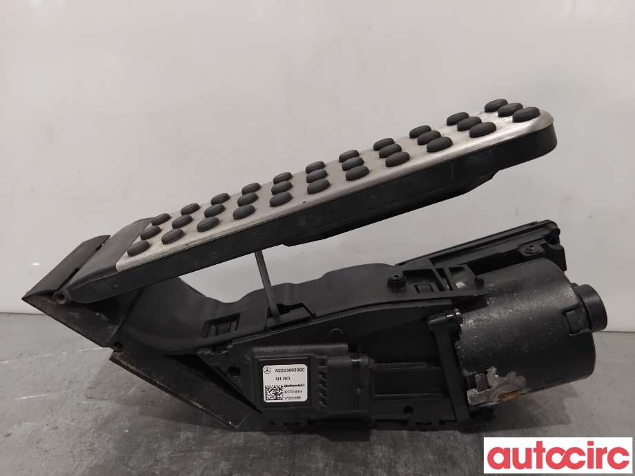Pedal gass til Mercedes C-Klasse 2018-2021 (Fase 2) (W205) (W205) (MERCEDES|A2223003500|A2C73734114)