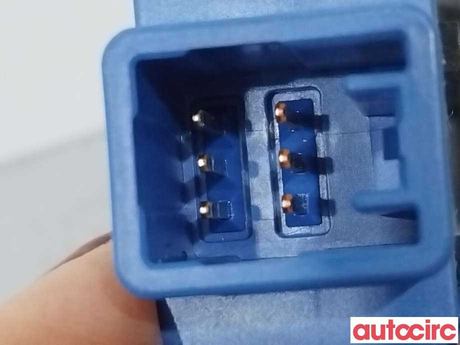 Bryter setevarme til Toyota Auris 2013-2015 (Type II, Fase 1) (TOYOTA|8475112110|)