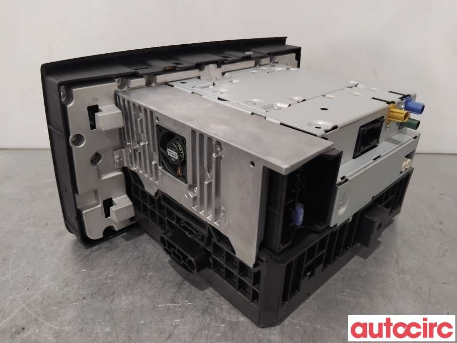 Bilstereo navigasjon til Mercedes GL 2006-2012 (X164) (X164) (MERCEDES|A1649063400|BD0831|A1649007001)