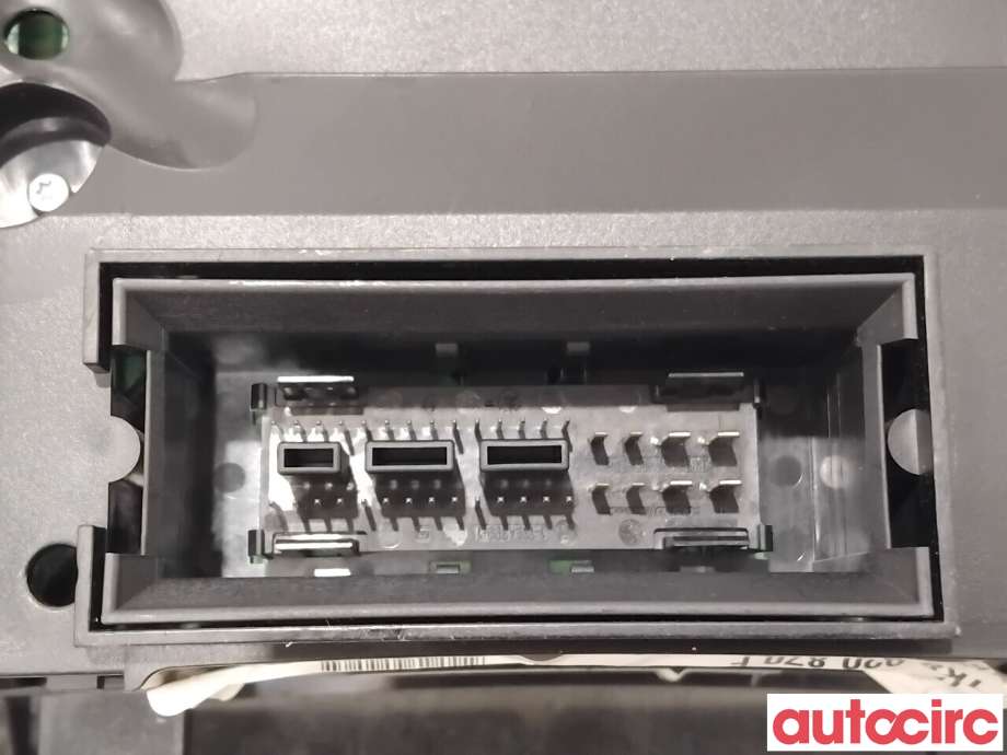Instrumentpanel til VW Scirocco 2008-2013  (VOLKSWAGEN|1K8920870FX|110080387009|1K8920870F)