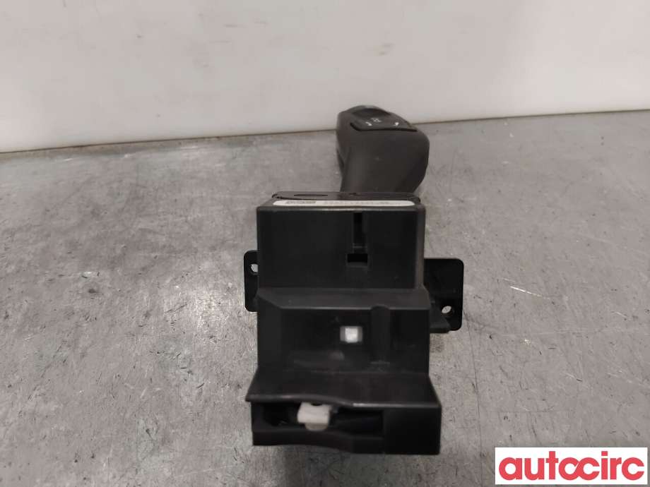 Bryter blink til Ford Mondeo 2007-2010 (Type IV, Fase 1)  (FORD|1835510||6G9T-13335-BE)