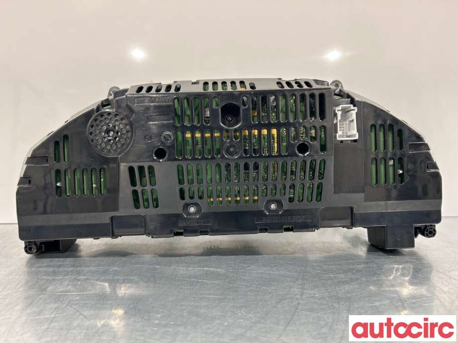 Instrumentpanel til Mercedes C-Klasse 2011-2014 (Fase 2) (W204) (W204) (MERCEDES|A2049004108)