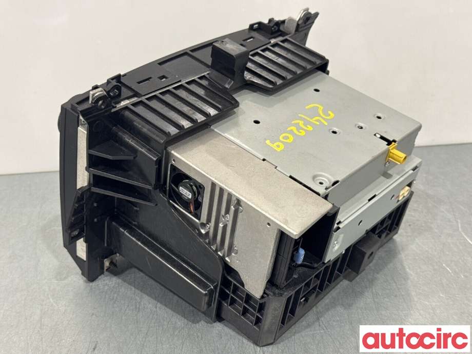 Bilstereo til Mercedes Vito/Viano 2010-2014 (Fase 2) (W639) (W639) (MERCEDES|A1699002000|MF2830)