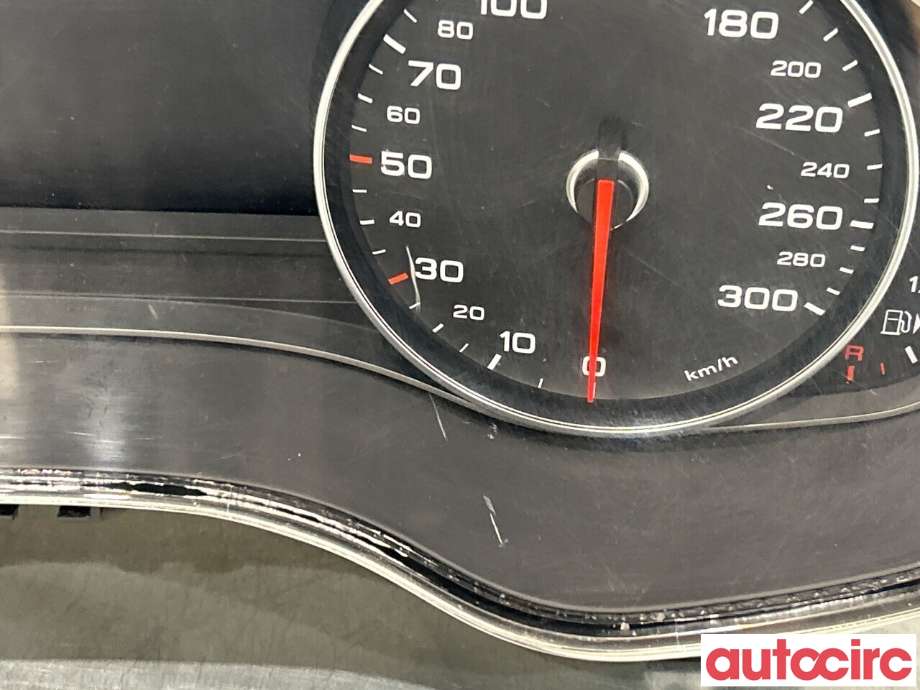 Instrumentpanel til Audi A6 2011-2014 (Type IV, Fase 1) (C7) (C7) (AUDI|4G8920932DX|4G8920931N)