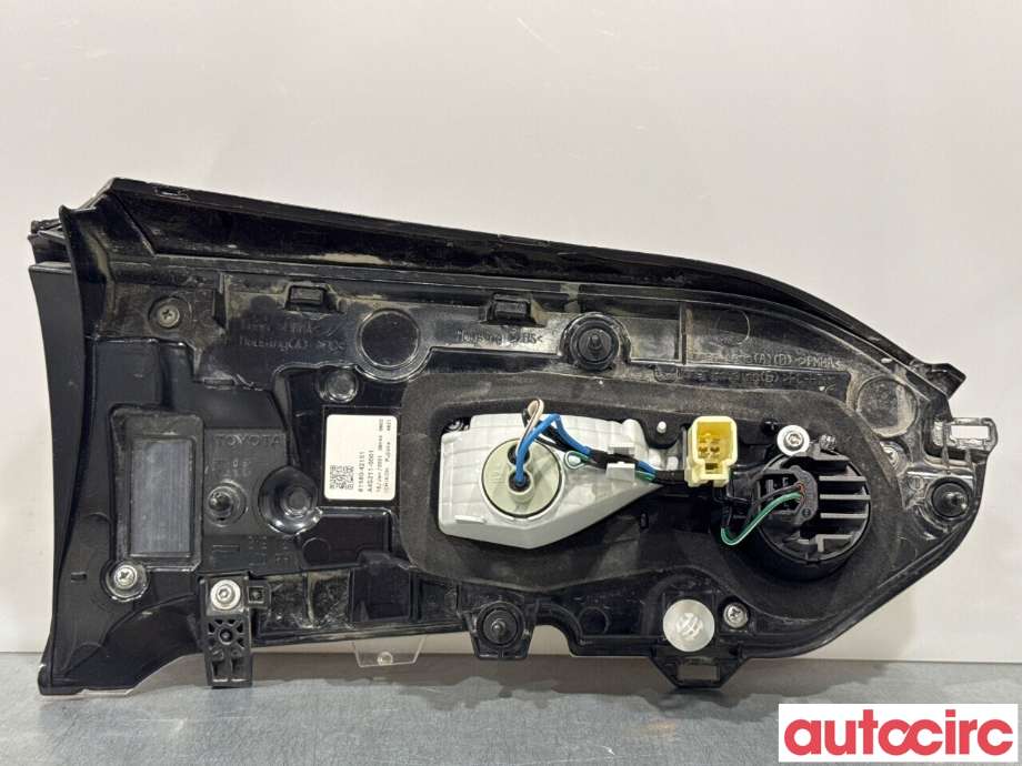 Baklykt høyre indre til Toyota RAV4 2019-->> (Type V)  (TOYOTA|8158142151|A4S211-0001|81580-42151)