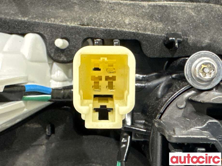Baklykt høyre indre til Toyota RAV4 2019-->> (Type V)  (TOYOTA|8158142151|A4S211-0001|81580-42151)