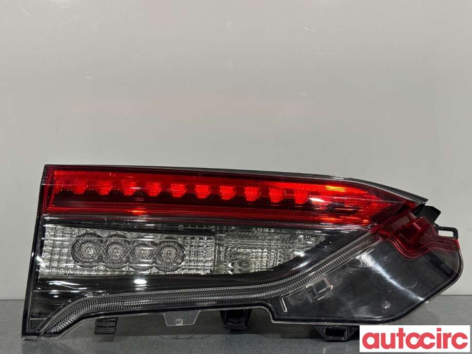 Baklykt venstre indre til Toyota RAV4, 2019-->> (Type V)  (TOYOTA|8159142062)