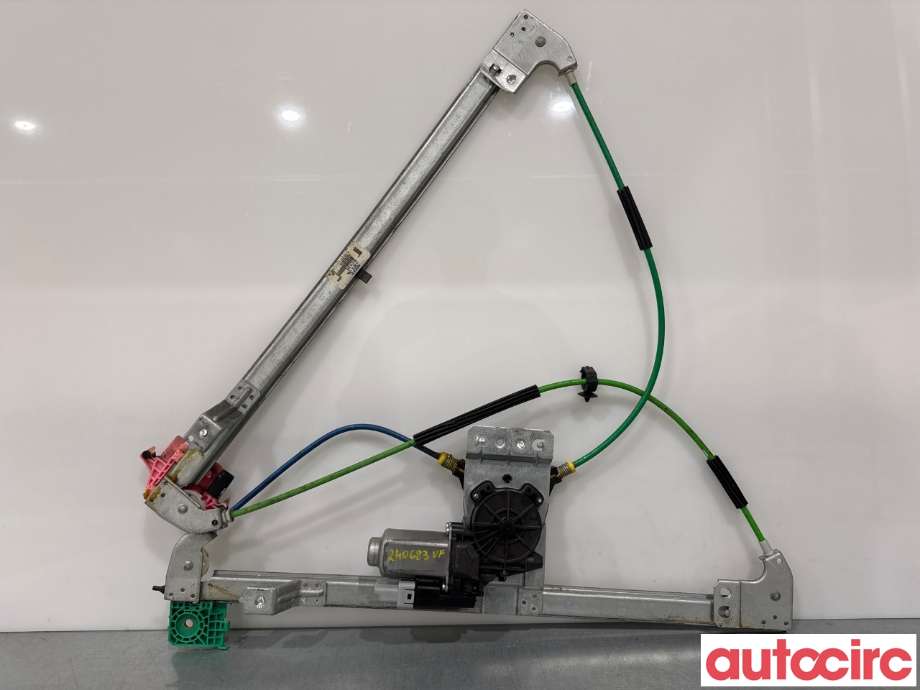 Ruteheis venstre til Peugeot Expert, 2007-2016 (Type II) (PEUGEOT|9221HG)