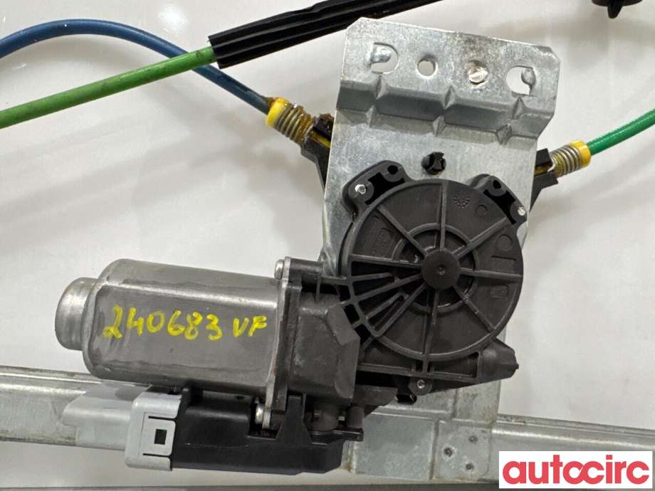 Ruteheis venstre til Peugeot Expert 2007-2016 (Type II)  (PEUGEOT|9221HG|401786|440787G)
