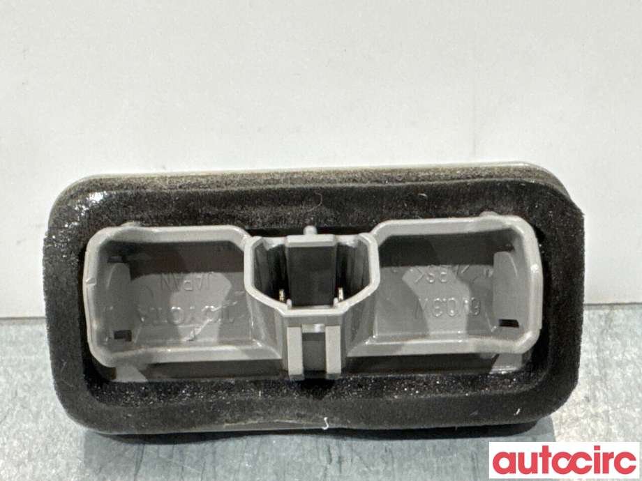 Skiltlys til Toyota RAV4 2019-->> (Type V) (TOYOTA|8127033110|)