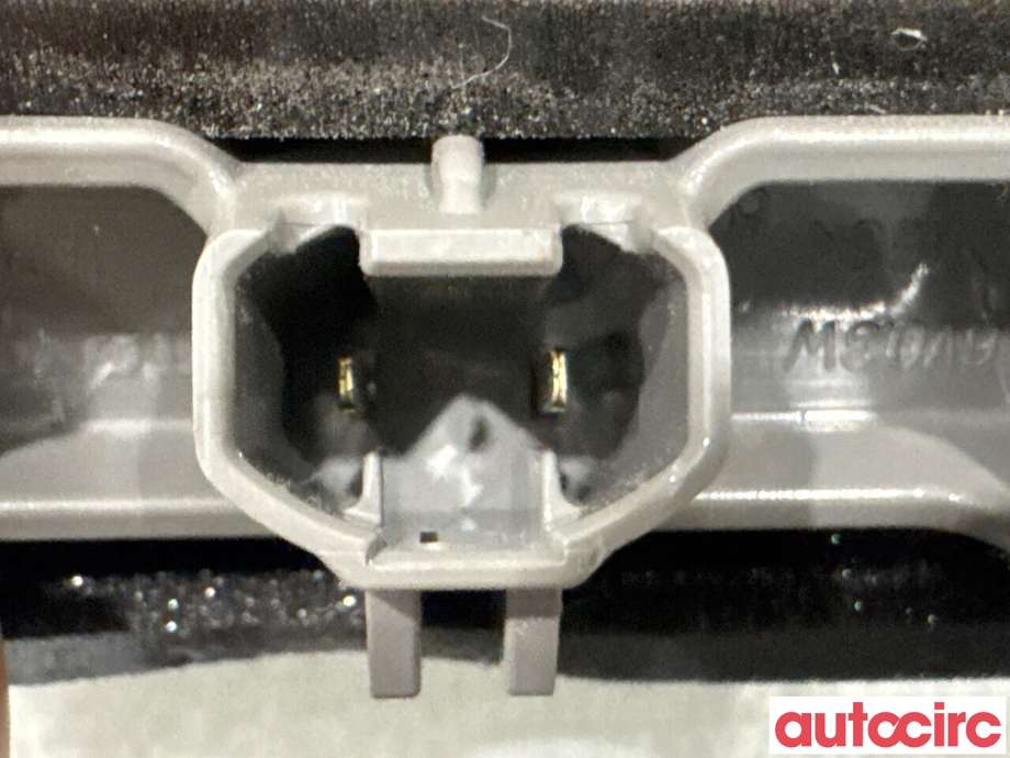 Skiltlys til Toyota RAV4 2019-->> (Type V) (TOYOTA|8127033110|)