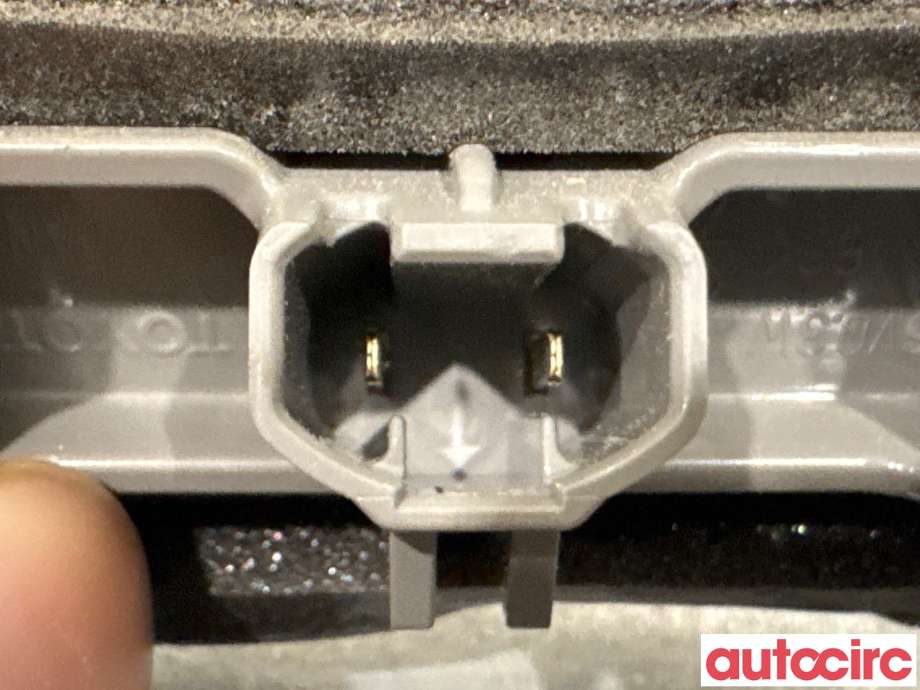Skiltlys til Toyota RAV4 2019-->> (Type V)  (TOYOTA|8127033110|)
