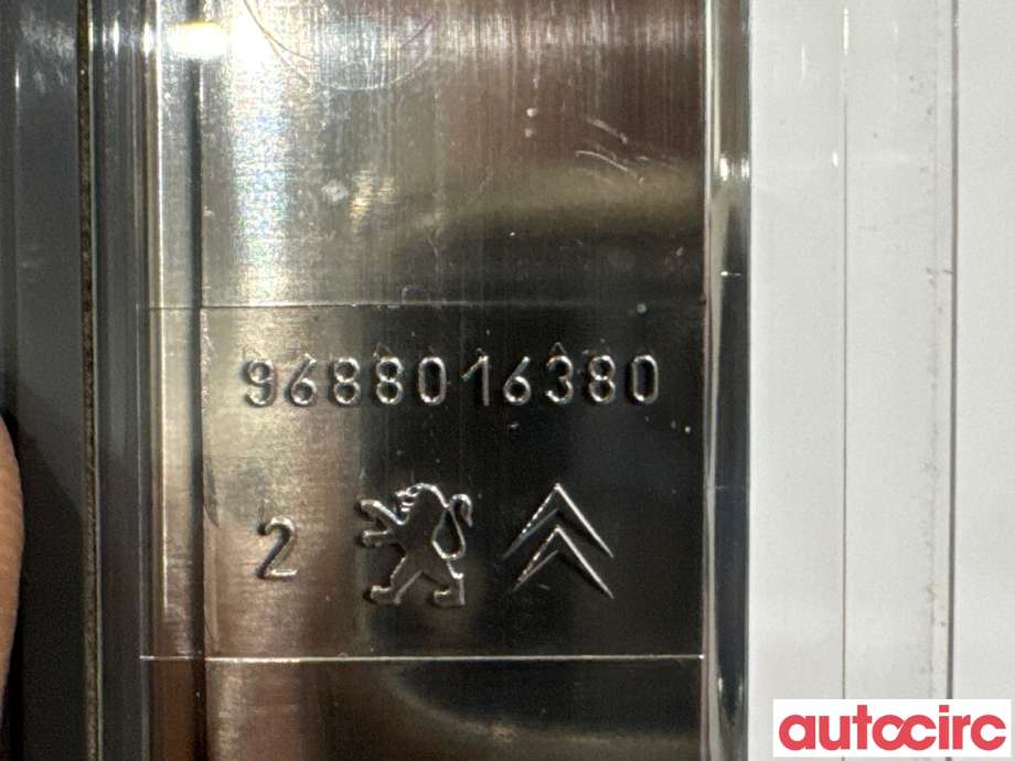 Baklykt bremselys bakrute til Peugeot 508 2011-2014 (Type I, Fase 1)  (PEUGEOT|6351LX||9688016380)