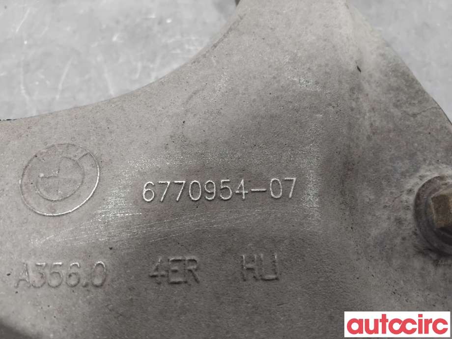 Bærebru høyre bak til BMW X5 2013-2018 (F15) (F15) (BMW|33326770952||6770954)