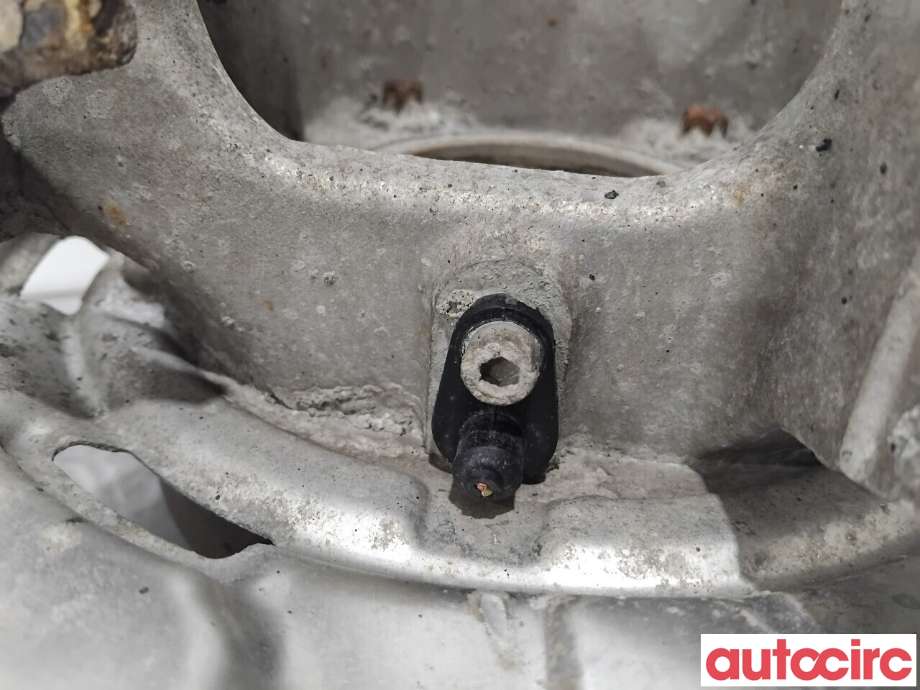 Hjulspindel venstre bak til BMW X5 2013-2018 (F15) (F15) (BMW|33326879101||6770983)