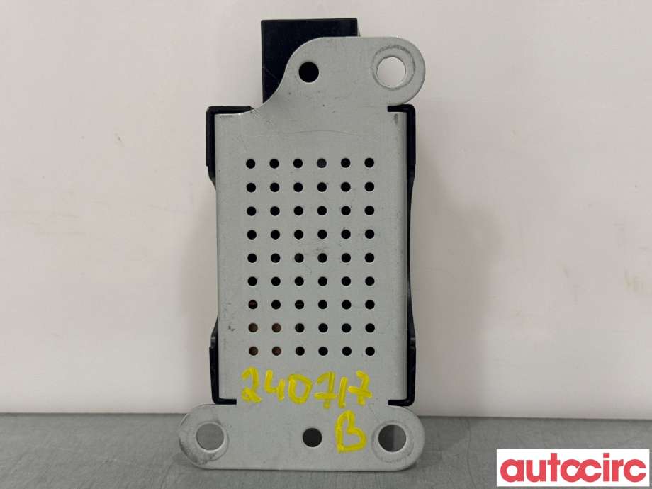 Antenne forsterker til VW Tiguan 2011-2016 (Type I, Fase 2)  (VOLKSWAGEN|5N0035570A|)