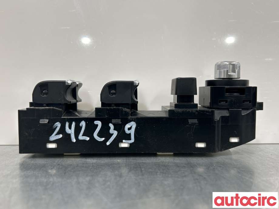 Bryter ruteheis til Mazda CX-5 2012-2017 (Type I)  (MAZDA|KA1G66350)