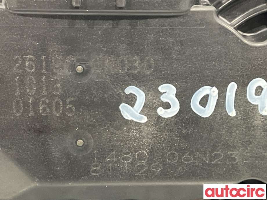Spjeldhus til Toyota Urban Cruiser 2009-2014  (TOYOTA|261000N030||26100-0N030)