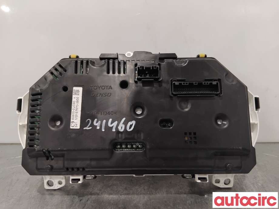 Instrumentpanel til Toyota Yaris 2014-2020 (Type III, Fase 2)  (TOYOTA|838000UC90|MB157570-3950|83800-0UC90)