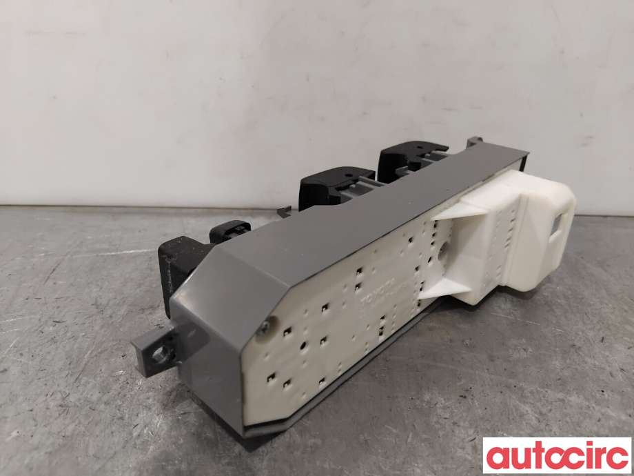 Bryter ruteheis til Toyota Yaris 2014-2020 (Type III, Fase 2) (TOYOTA|8482002320|)