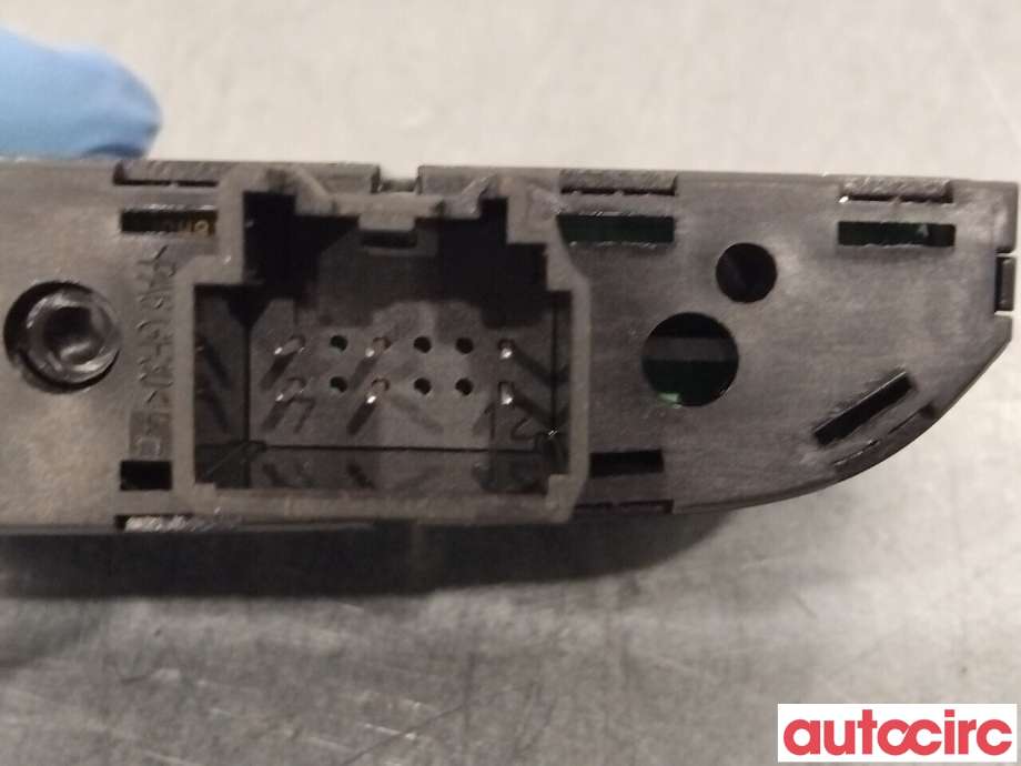 Bryter rutevarme til Ford Focus 2011-2014 (Type III, Fase 1)  (FORD|1817665||AM5T18K574AC)