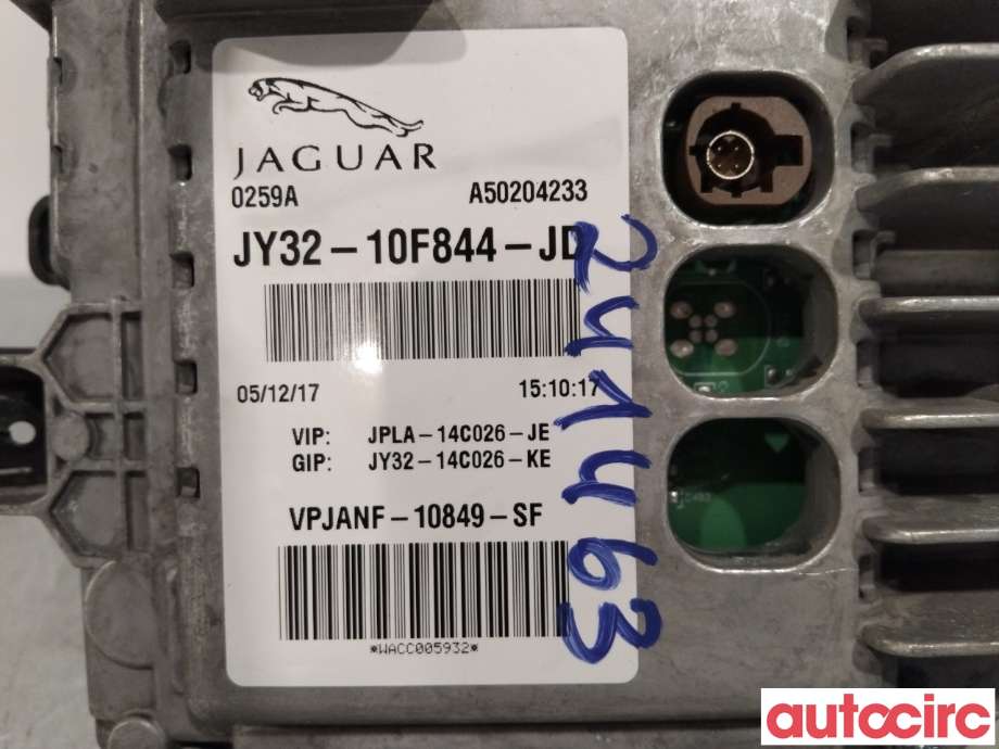 Instrumentpanel til Land Rover Discovery 2017-->> (Type V)  (LAND-ROVER|LR108389|JY3210F844JD)