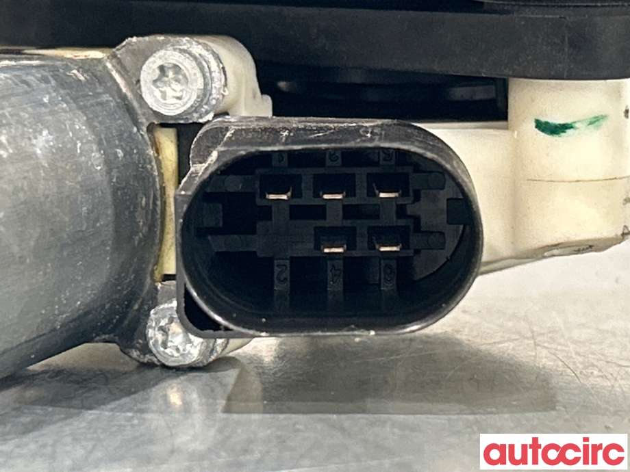 Ruteheis venstre bak til BMW X3 2010-2017 (F25) (F25) (BMW|67627322747||7322747)