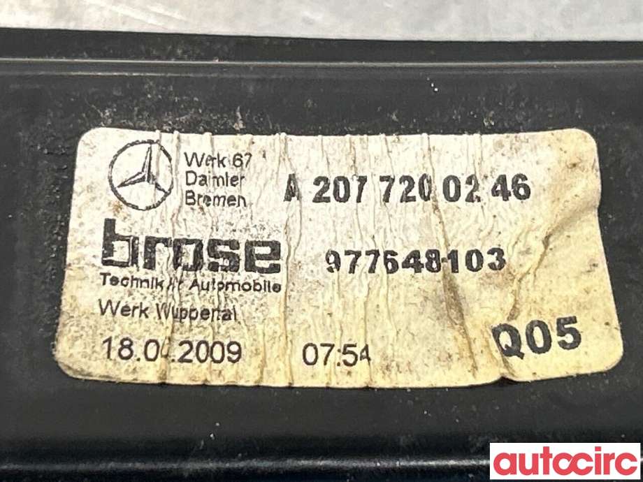 Ruteheis høyre foran til Mercedes E-Klasse, Coupe/Cab 2009-2013 (Fase 1) (C207) (C207) (MERCEDES|A2077200846|A2077200446|A2077200246)