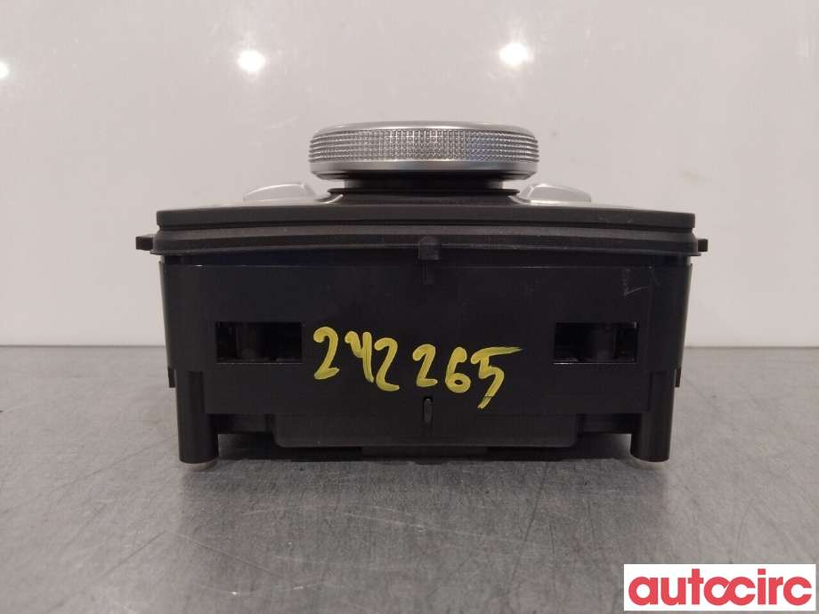 Diverse deler til Audi A4 2020-->> (Type V, Fase 2) (B9) (B9) (AUDI|8W0919614T)
