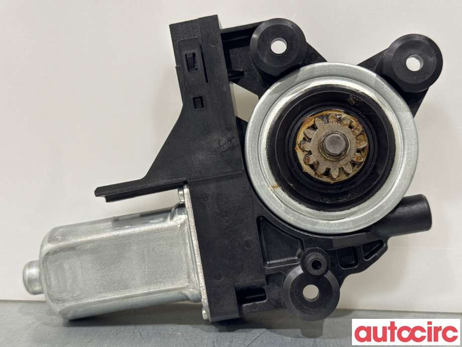 Ruteheis høyre foran til Volvo XC70 2008-2013 (Type II, Fase 1)  (VOLVO|30699646|970714-101|)