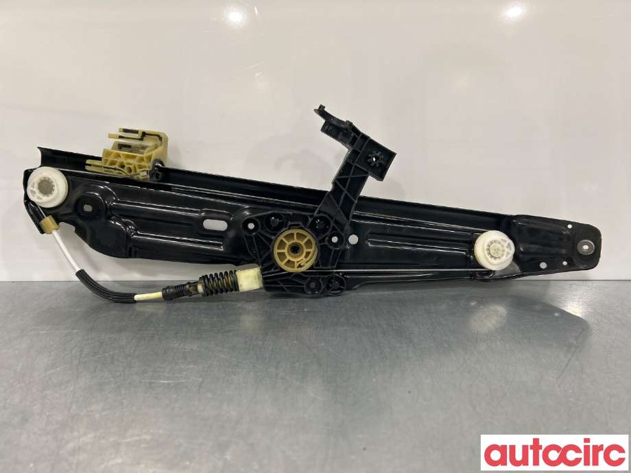 Ruteheis til BMW 5-Serie 2010-2017 (F10/F11) (F10/F11) (BMW|51357182613||7182613)