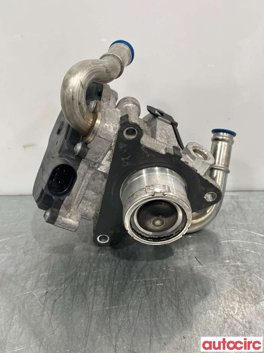 EGR-ventil til VW Passat 2015-2019 (Fase 1) (B8) (B8) (VOLKSWAGEN|04L131501AD||04L131501R)