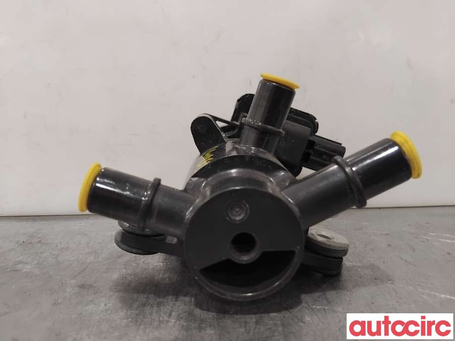 Diverse deler til Toyota bZ4X 2022-->> (TOYOTA|8724042020|VN082300-0011|)