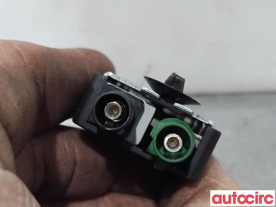 Antenne forsterker til Opel Astra K 2015-->>  (OPEL|39163943|421251063|84043627)
