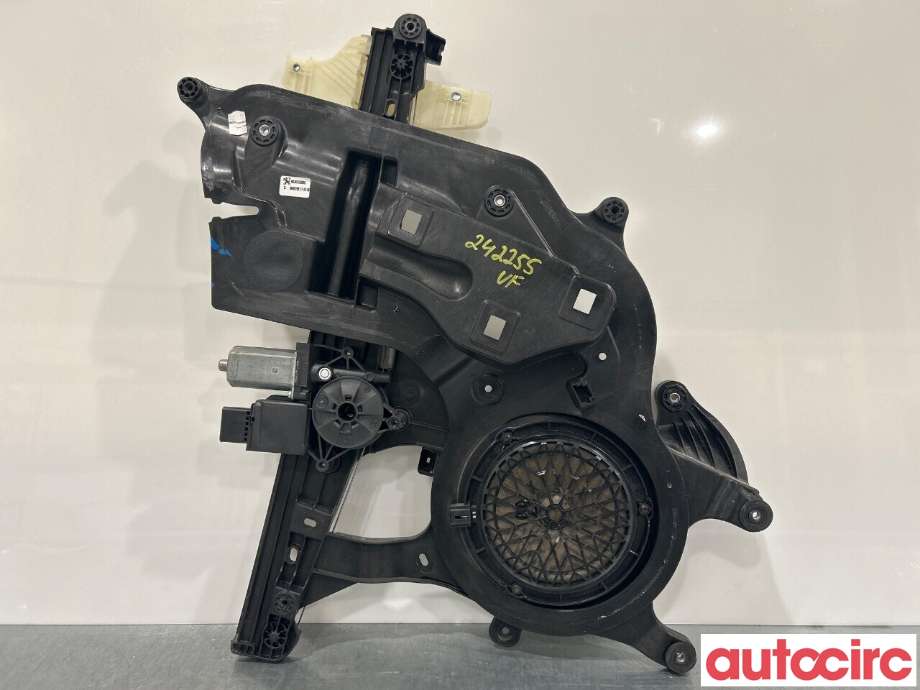 Ruteheis venstre foran til Peugeot Partner, 2019-->> (Type III) (PEUGEOT|9840175880)