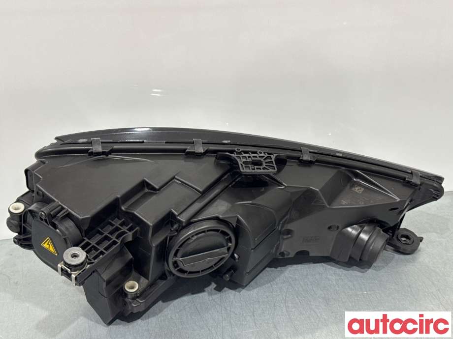 Frontlykt venstre xenon til Audi A4 2020-->> (Type V, Fase 2) (B9) (B9) (AUDI|8W094103||8W0941005)